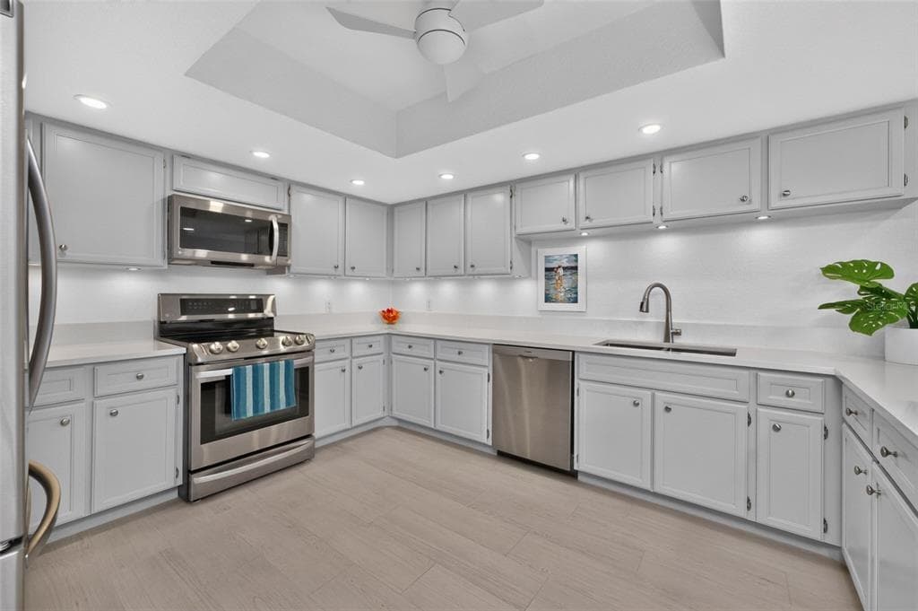 3250 SOUTHSHORE DRIVE 55B photo 17