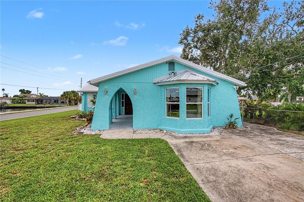 13725 MATTIX AVENUE photo 4