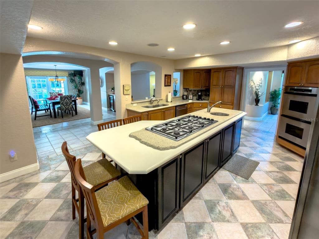 2261 POINSETTIA DRIVE photo 23
