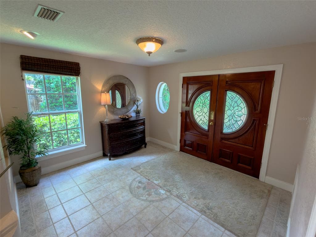 2261 POINSETTIA DRIVE photo 16