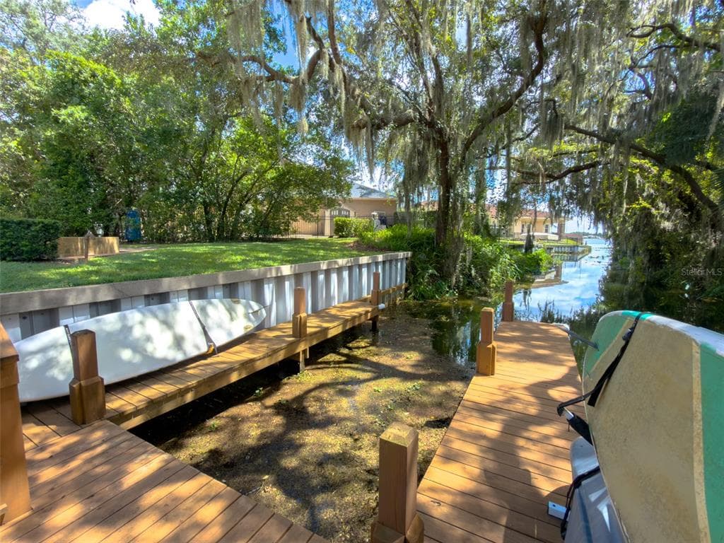 2261 POINSETTIA DRIVE photo 12
