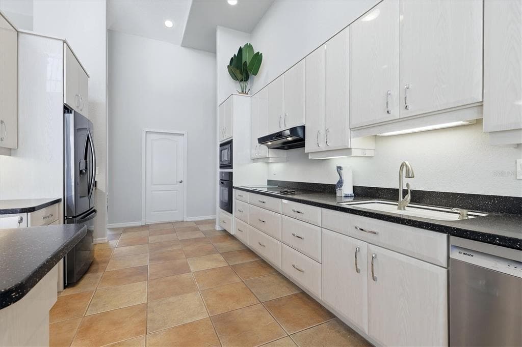 3419 CURACAO COURT photo 15