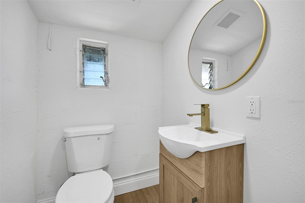 17 POINSETTIA DRIVE photo 22