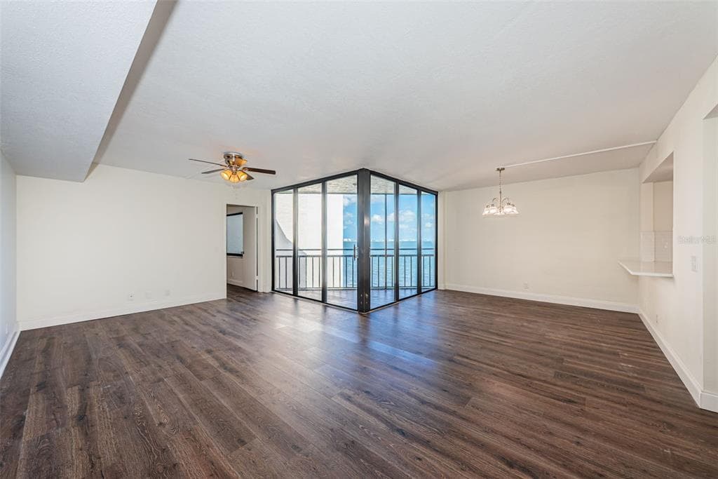5541 PUERTA DEL SOL BOULEVARD S 313 photo 10