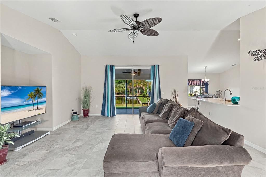 10554 LIVE OAK ROAD photo 4