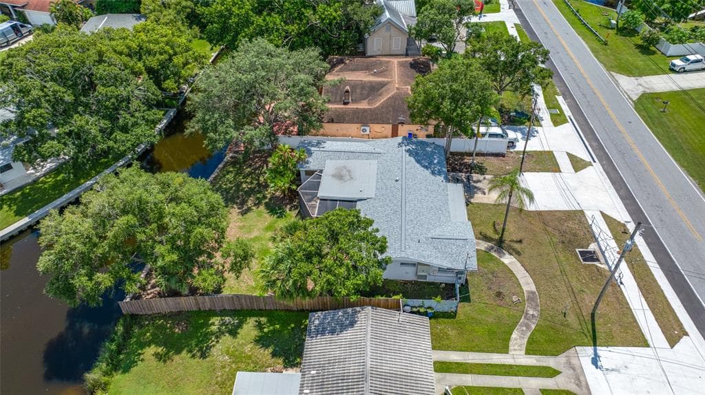 1367 INDIAN ROCKS ROAD S photo 12