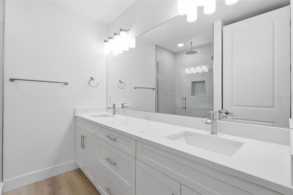 13655 GULF BOULEVARD 302 photo 23
