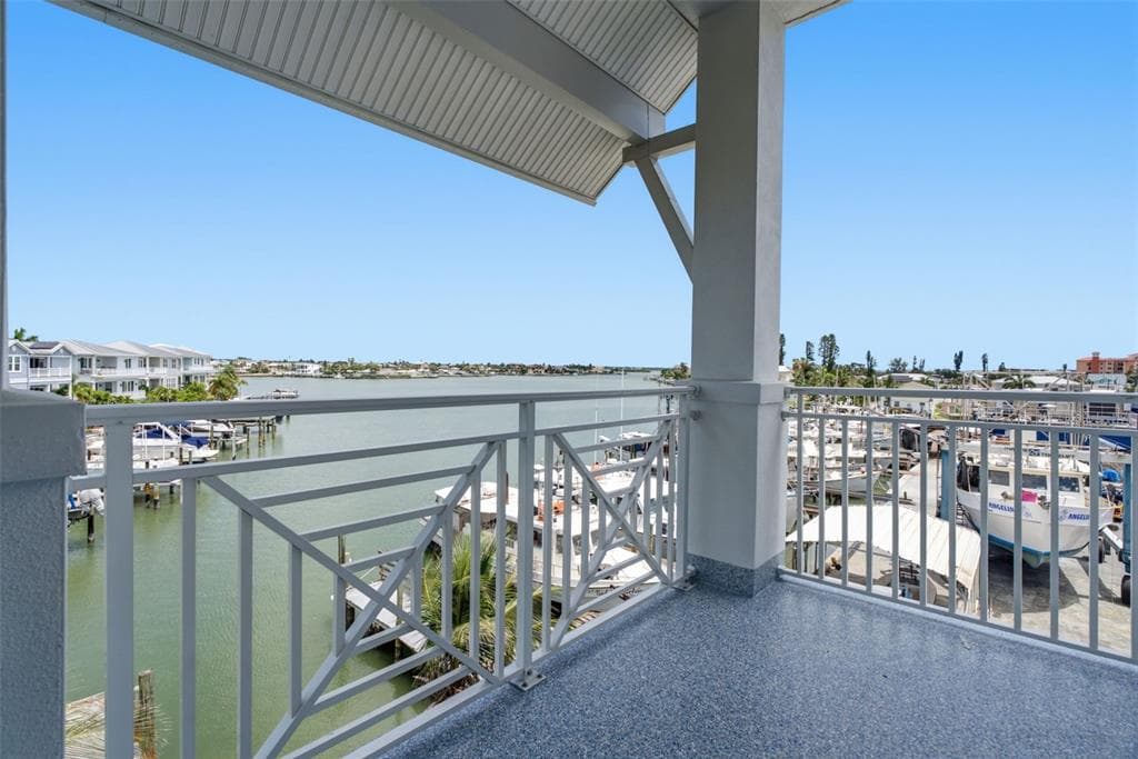 13655 GULF BOULEVARD 302 photo 19