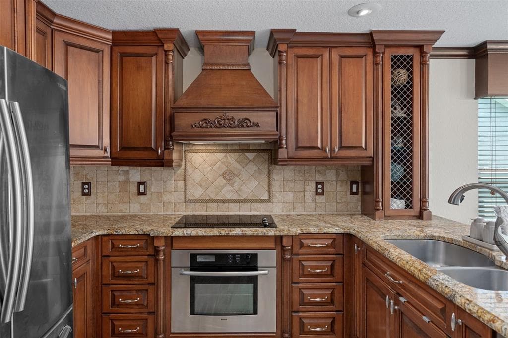 5517 TROPIC DRIVE photo 15