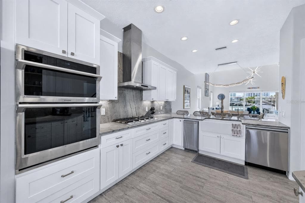141 BAYSIDE DRIVE photo 17