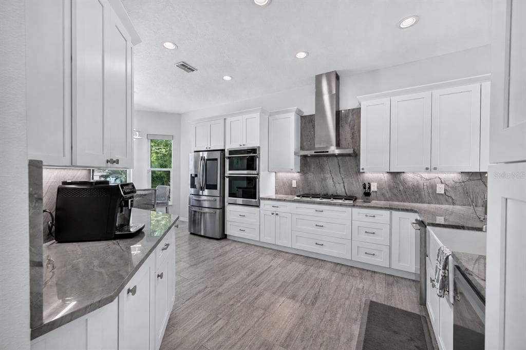 141 BAYSIDE DRIVE photo 12