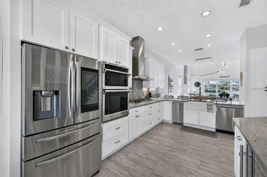 141 BAYSIDE DRIVE photo 14