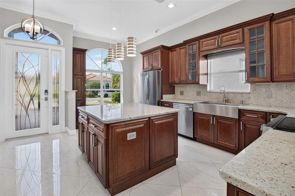 5351 VENTURA DRIVE photo 3