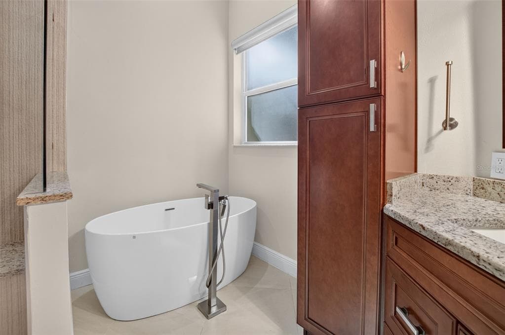 5351 VENTURA DRIVE photo 25
