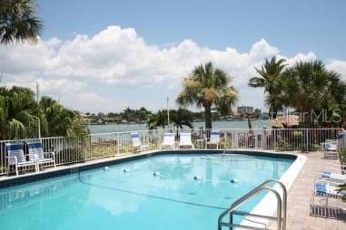 10265 GULF BOULEVARD B314 photo 3