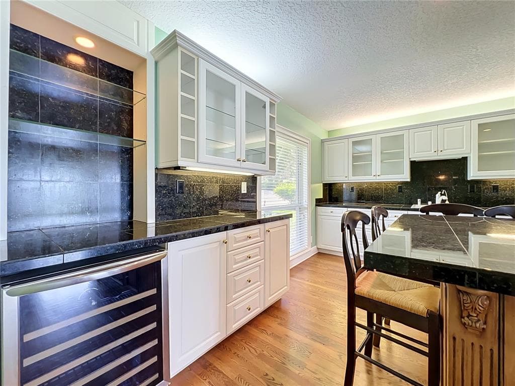 1800 COUNTRY CLUB DRIVE photo 23