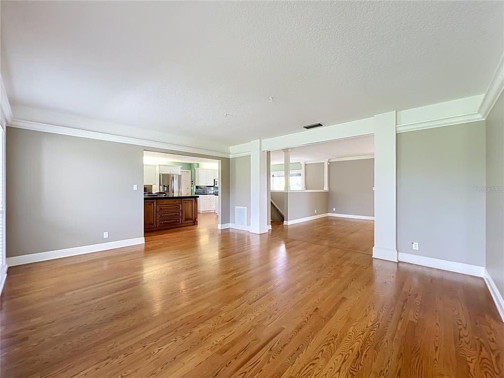 1800 COUNTRY CLUB DRIVE photo 17