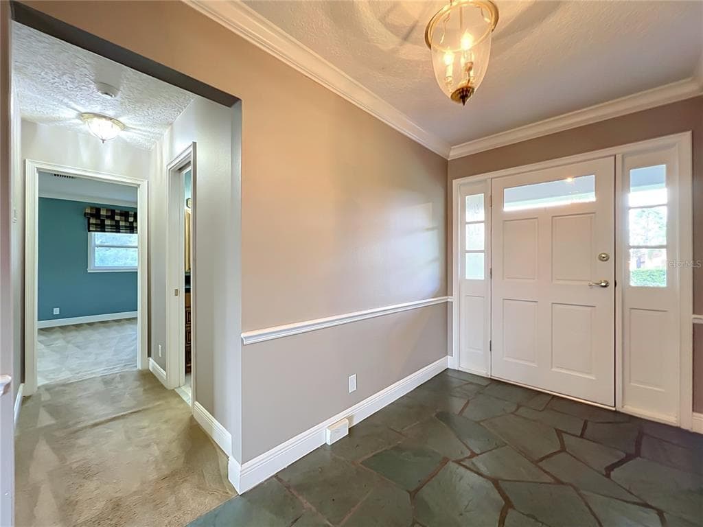 1800 COUNTRY CLUB DRIVE photo 16