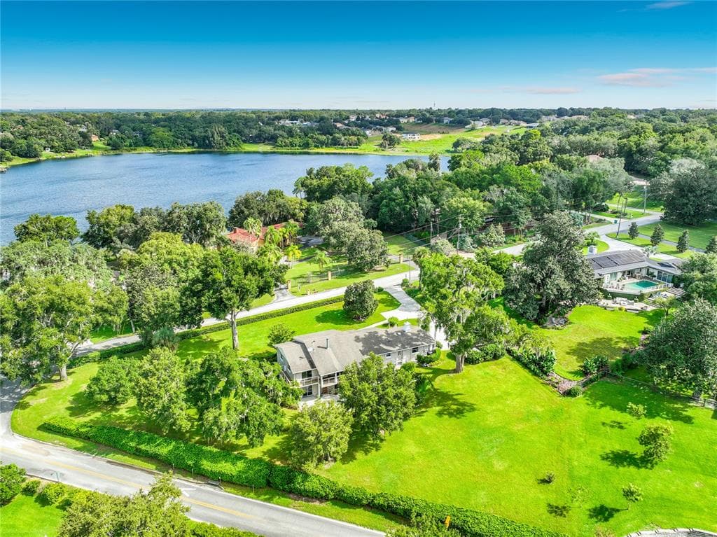 1800 COUNTRY CLUB DRIVE photo 7