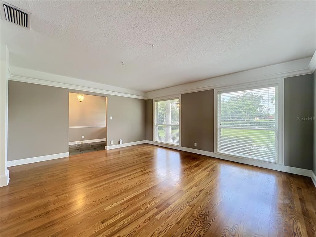 1800 COUNTRY CLUB DRIVE photo 20