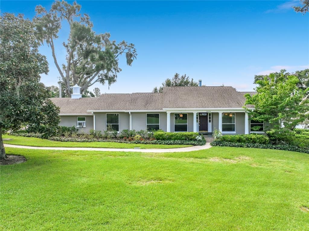 1800 COUNTRY CLUB DRIVE photo 9