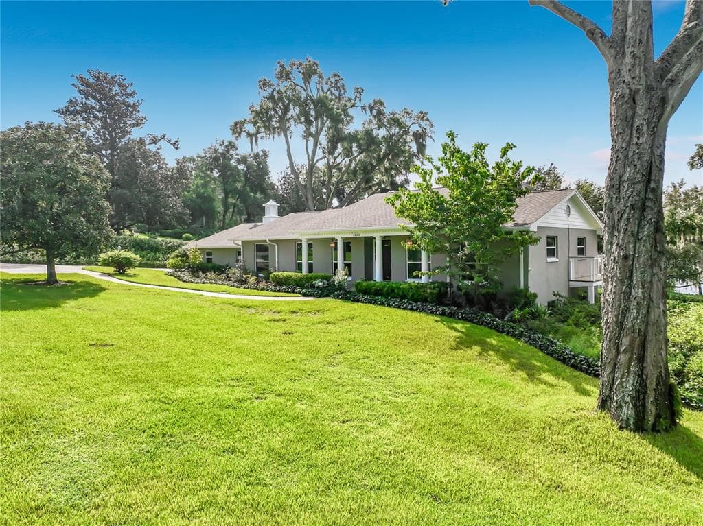 1800 COUNTRY CLUB DRIVE photo 10