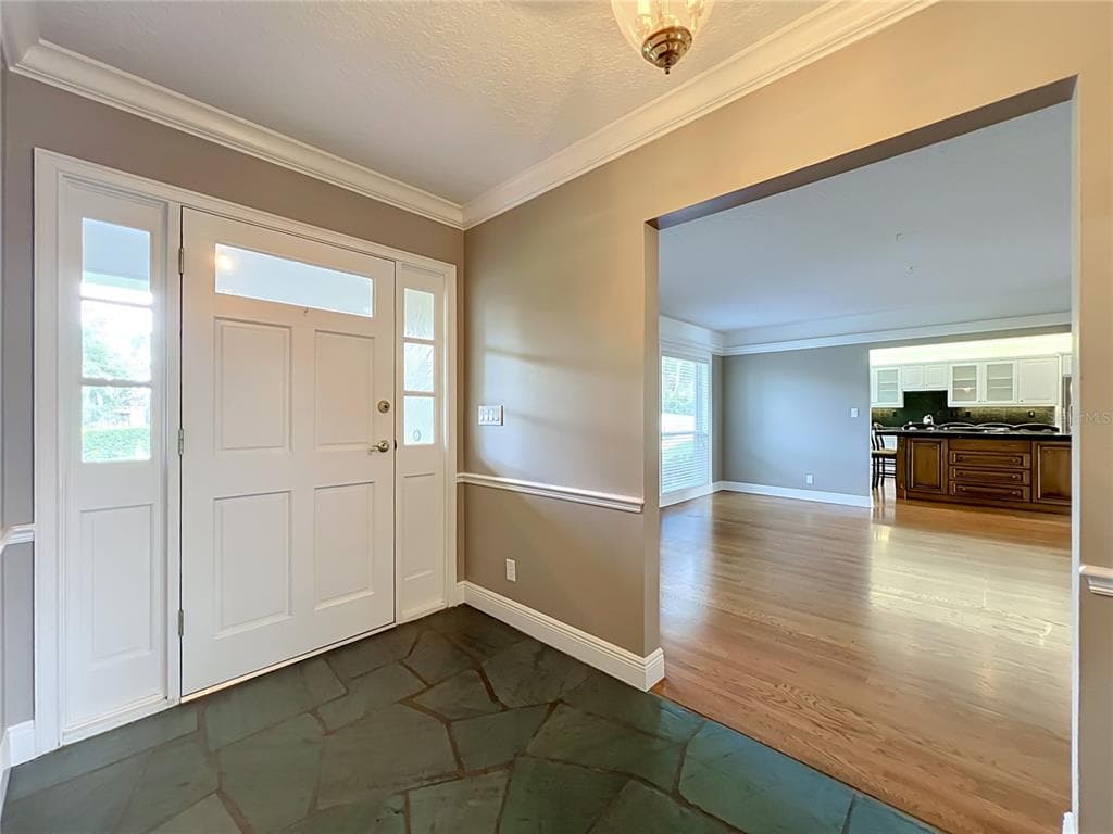 1800 COUNTRY CLUB DRIVE photo 15