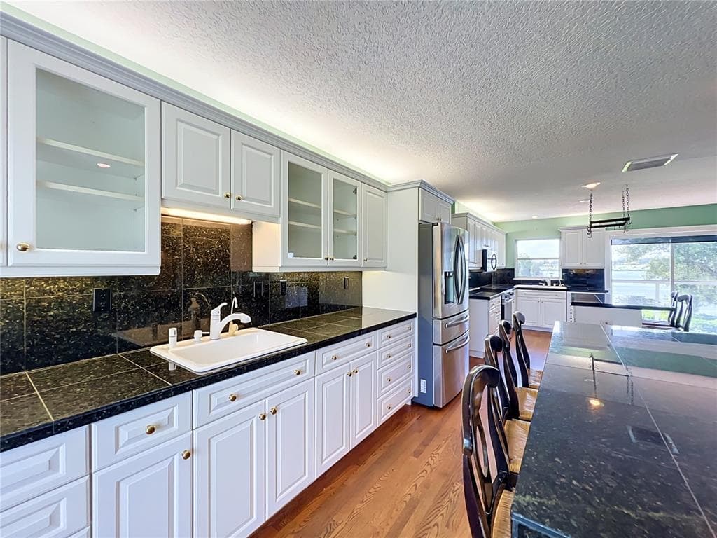 1800 COUNTRY CLUB DRIVE photo 25