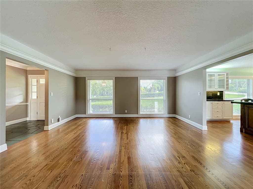 1800 COUNTRY CLUB DRIVE photo 21