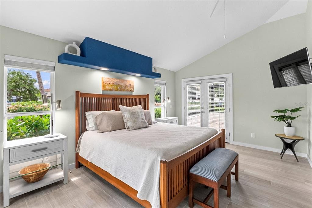 500 VENICE LANE photo 25