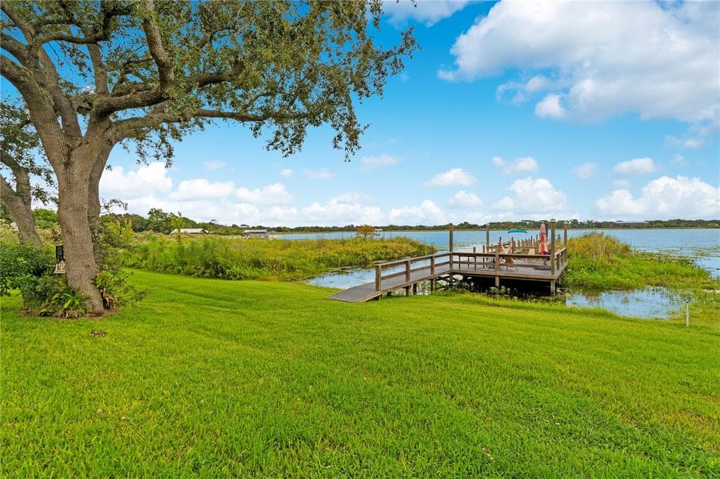 1821 LAKE VILLA DRIVE photo 23