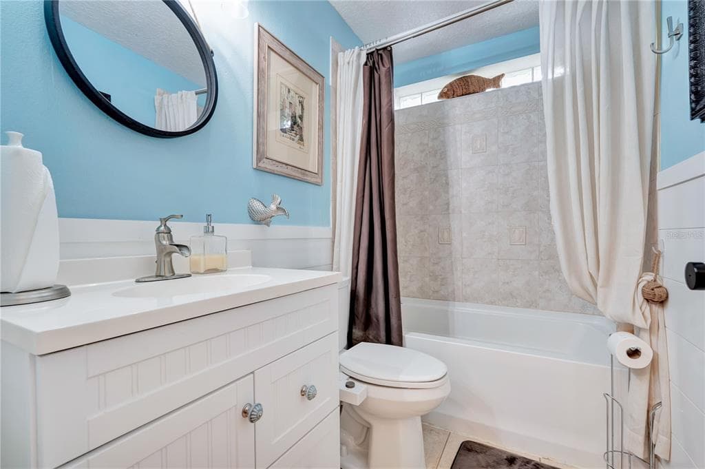 1821 LAKE VILLA DRIVE photo 18