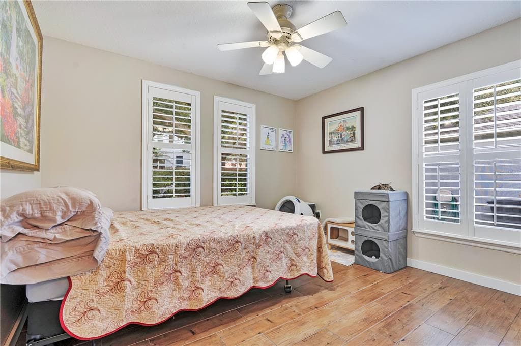 1821 LAKE VILLA DRIVE photo 19