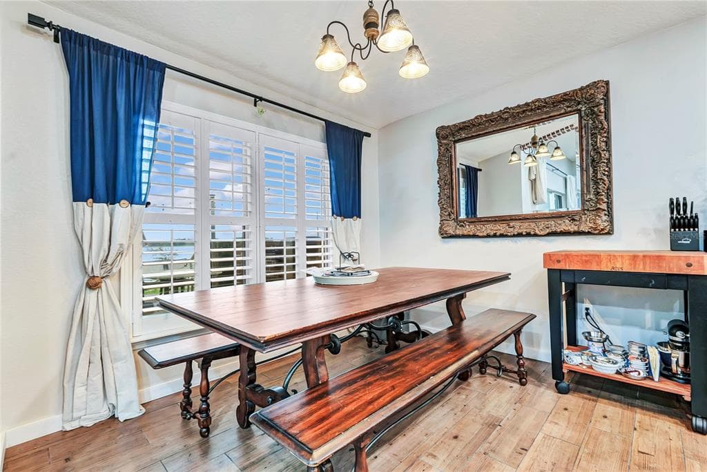 1821 LAKE VILLA DRIVE photo 8