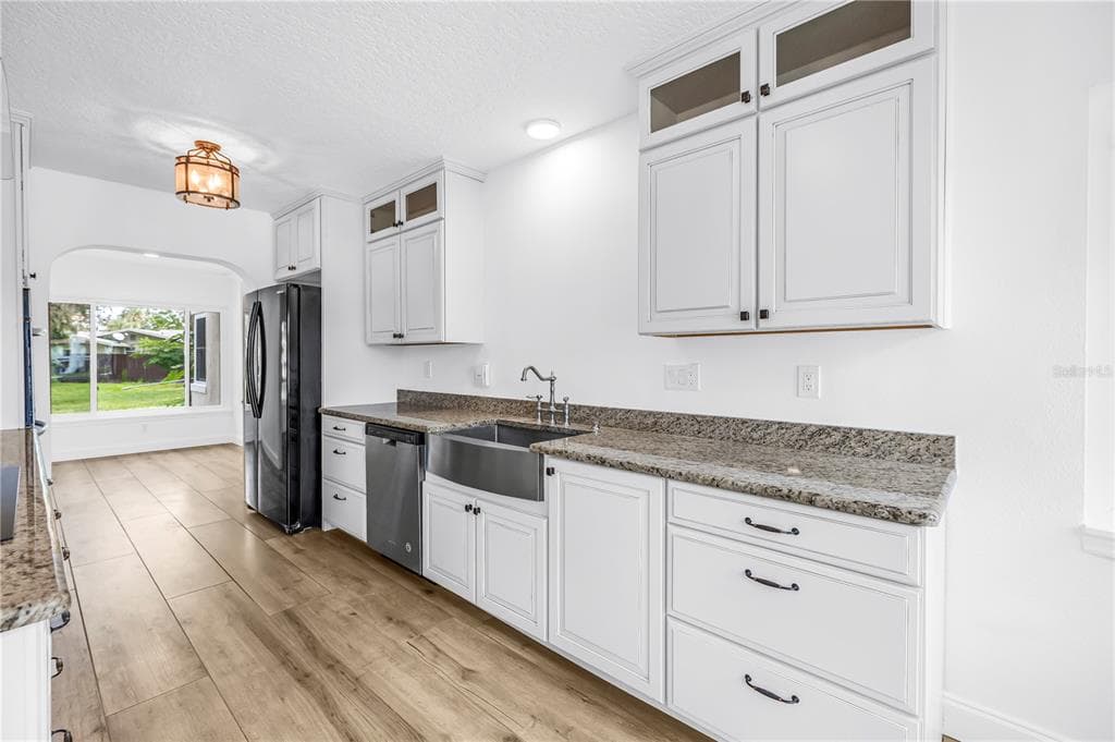 7204 GRAND BOULEVARD photo 23