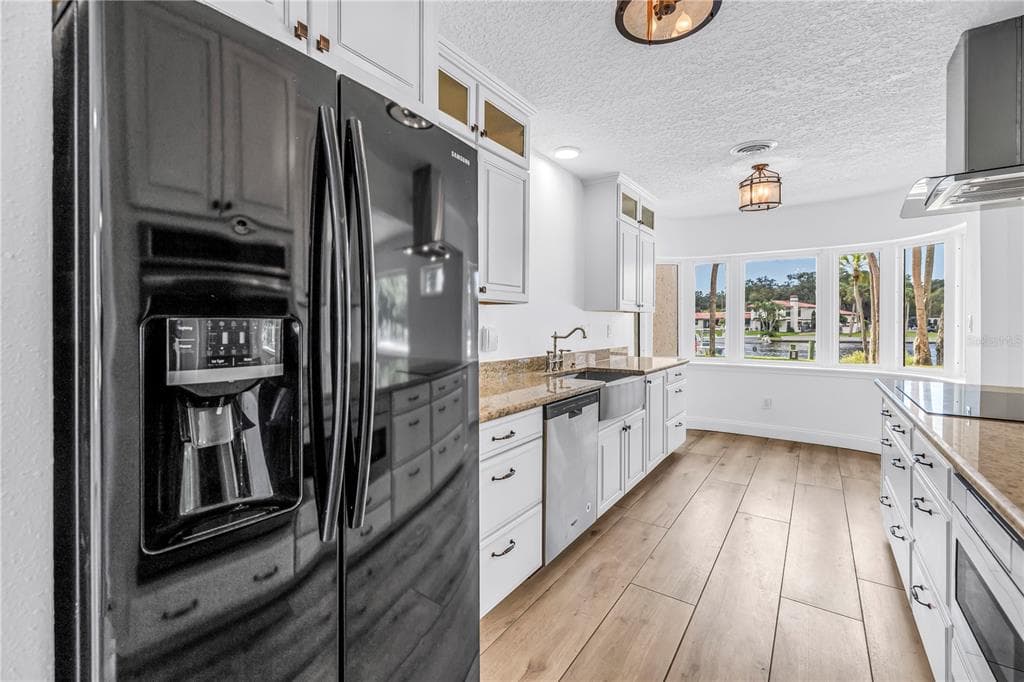 7204 GRAND BOULEVARD photo 24