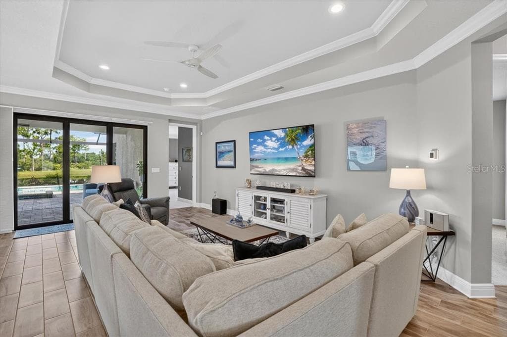 406 ARIANO AVENUE photo 11