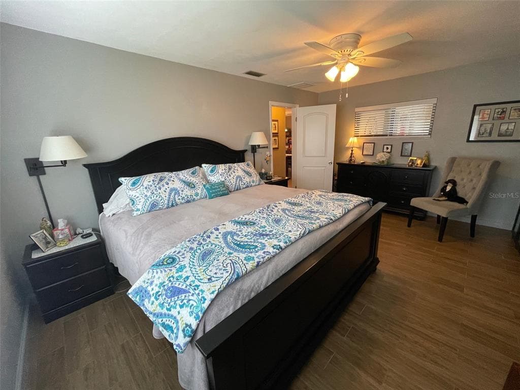 130 ANNAPOLIS LANE photo 23