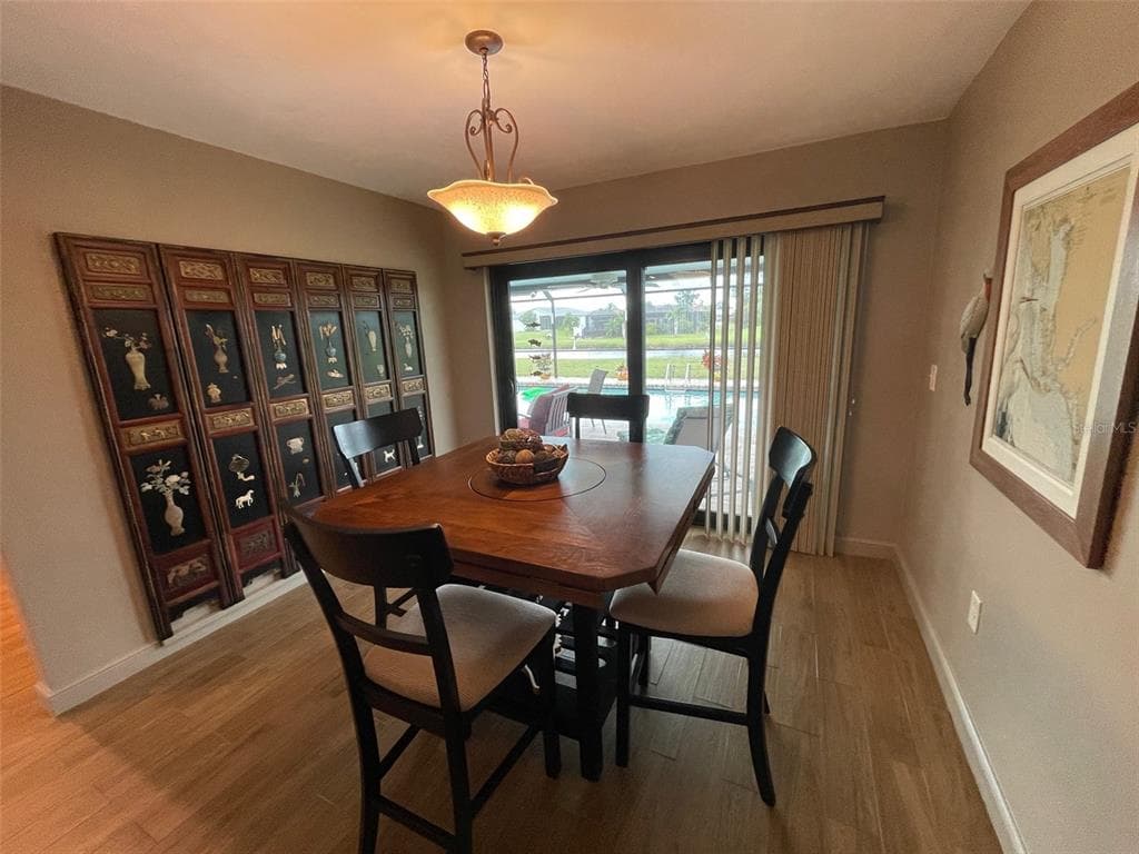 130 ANNAPOLIS LANE photo 18