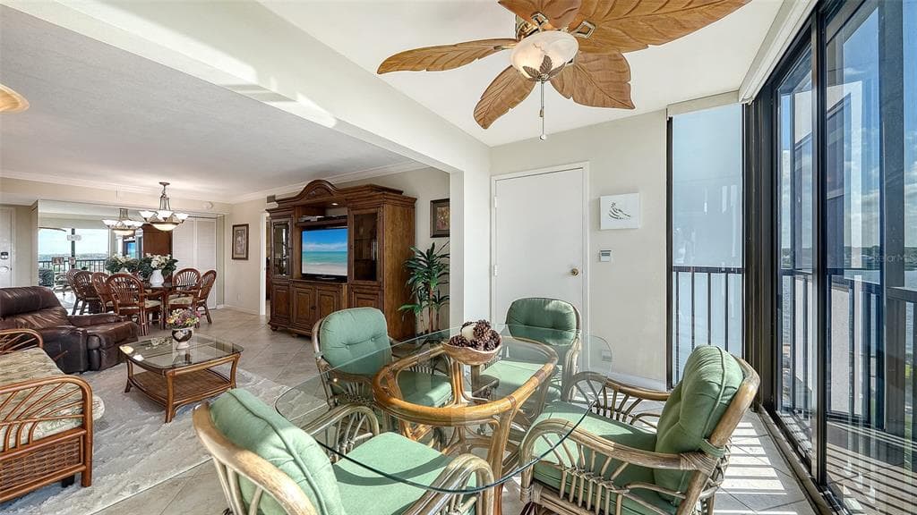 5855 MIDNIGHT PASS ROAD 605 photo 13