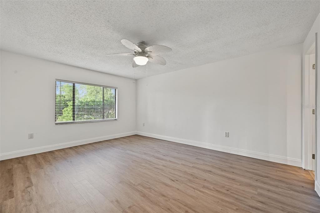 9930 EAGLES POINT CIRCLE 1 photo 25