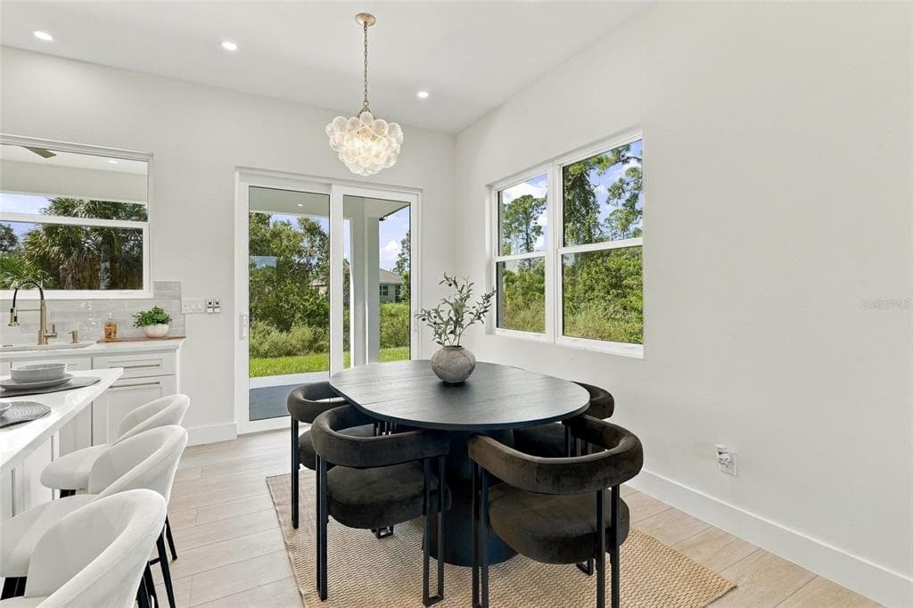 2277 SIMONTON AVENUE photo 11