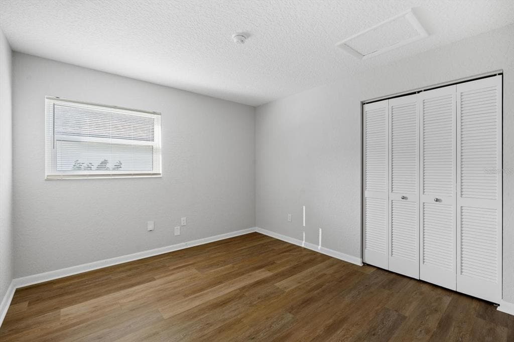 21 COLLINGTON COURT photo 23
