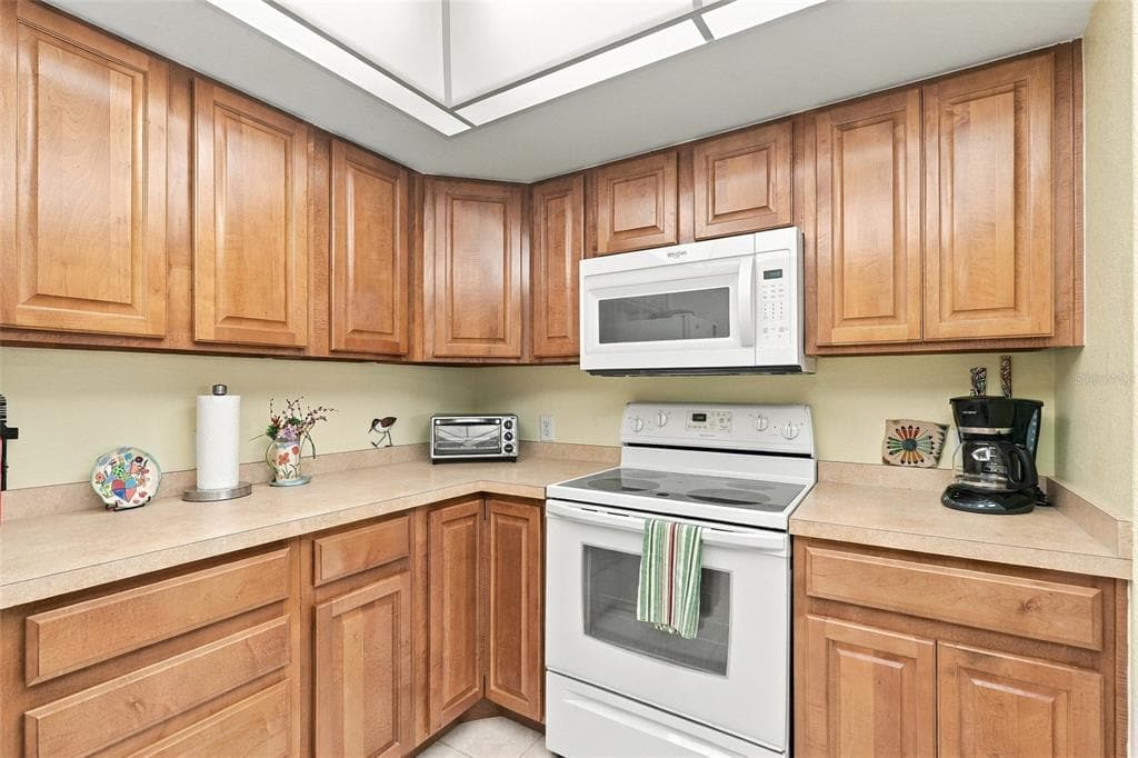 601 SHREVE STREET 45C photo 4