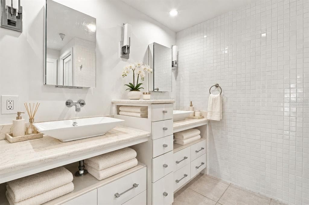 4993 BACOPA LANE S 304 photo 25