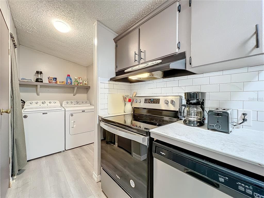 13426 PALM DRIVE photo 12