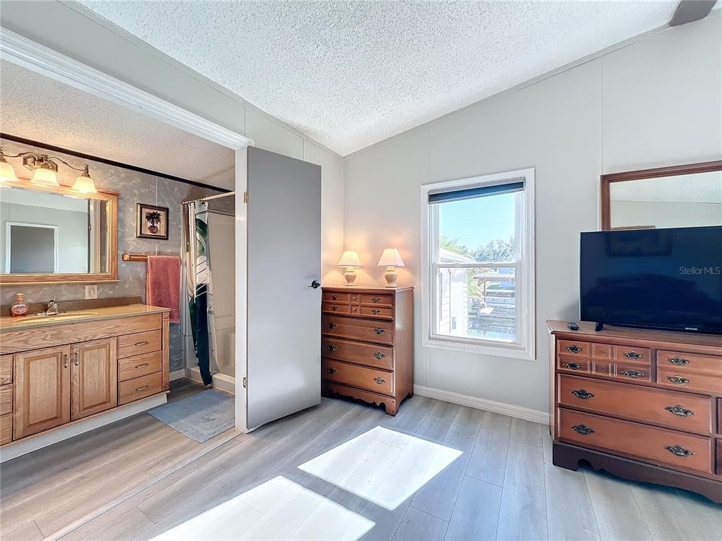 13426 PALM DRIVE photo 21