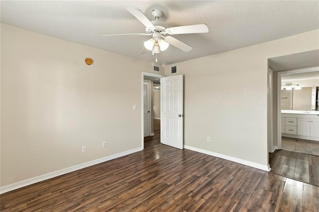 185 N PEARL LAKE CAUSEWAY 110 photo 15