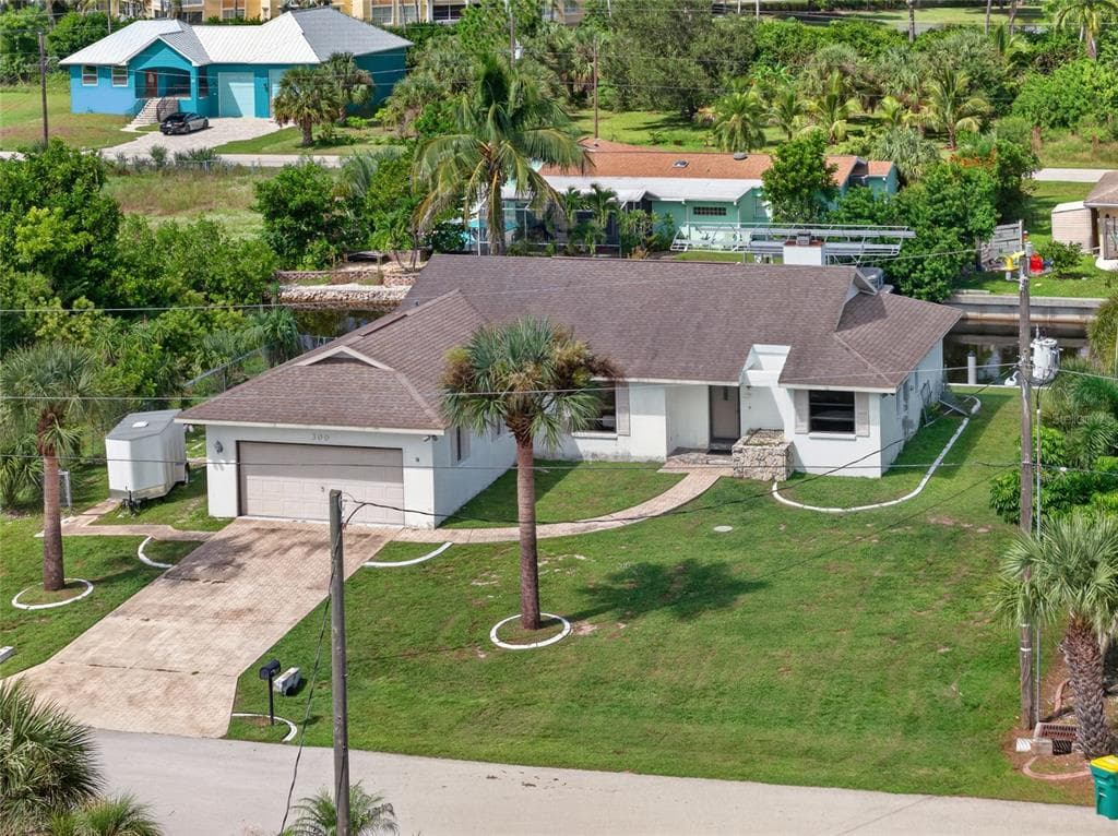 300 TARPON WAY photo 1