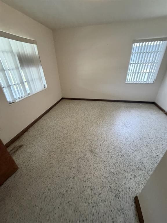 127 LAKEVIEW DRIVE photo 21